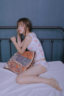 下女们